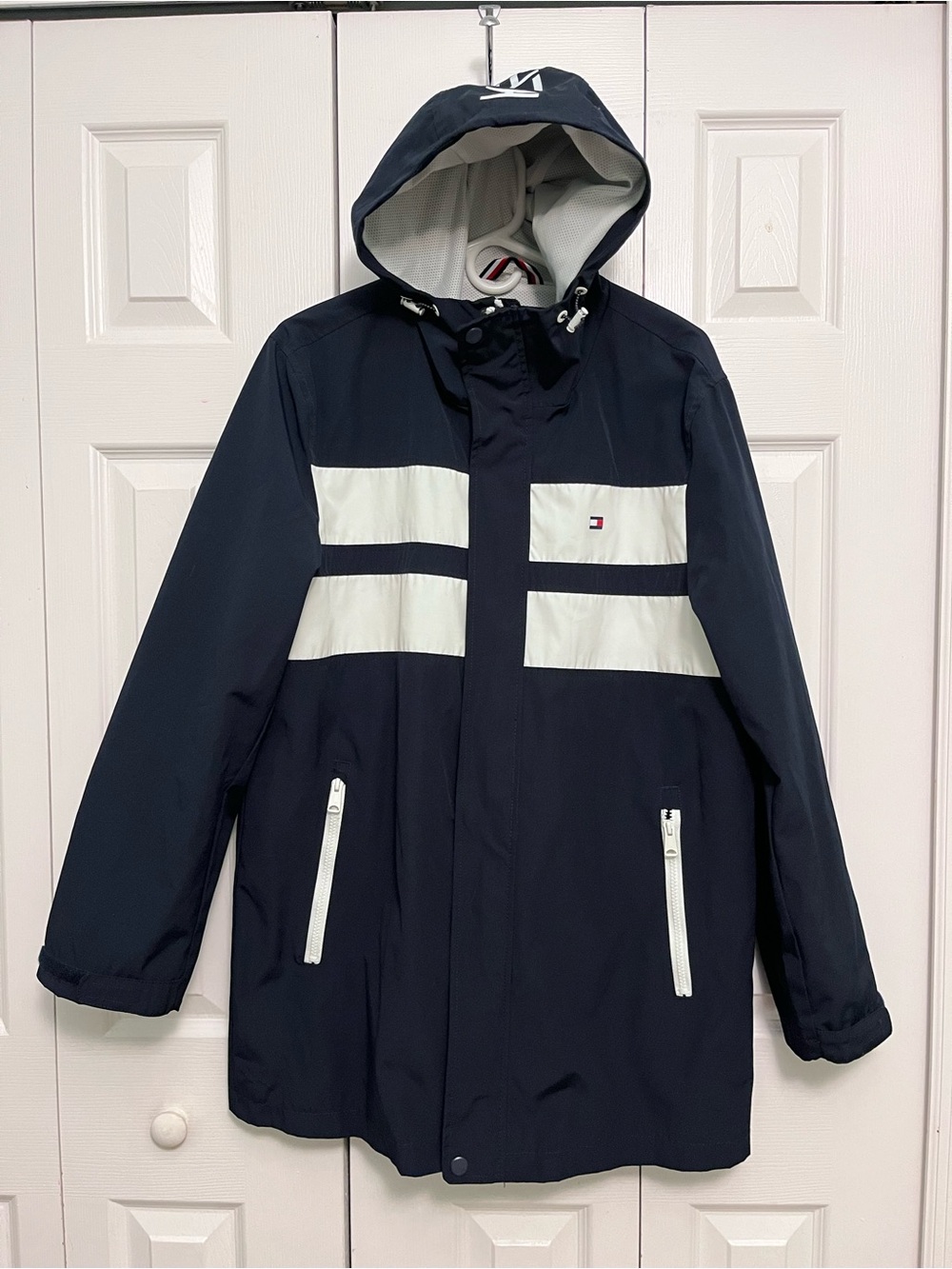 Tommy Hilfiger Navy and White Hooded Raincoat medium